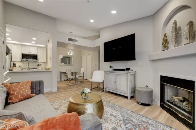 MLS: 2736065 Condo For Sale