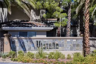 Photo #2: 2736068 Listing 