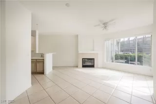 Photo #5: 2736068 Listing 