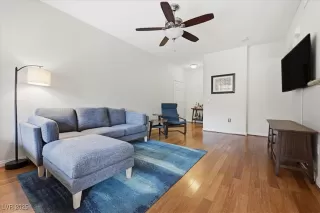 Photo #4: 2736117 Listing 