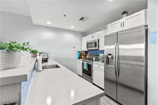 Photo #2: 2736133 Listing 