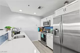 Photo #4: 2736133 Listing 