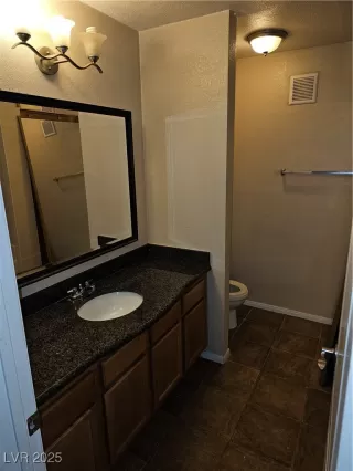 Photo #6: 2736137 Listing