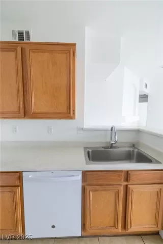 Photo #6: 2736142 Listing 