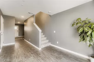 Photo #3: 2736152 Listing 