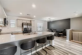 Photo #5: 2736152 Listing 