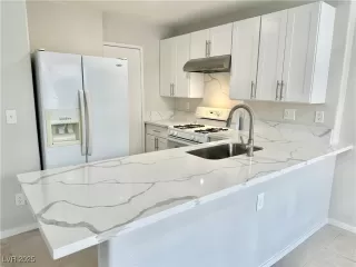 Primary Photo for MLS#: 2736179