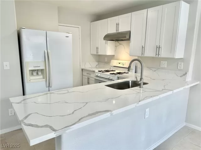 MLS: 2736179 Condo For Sale