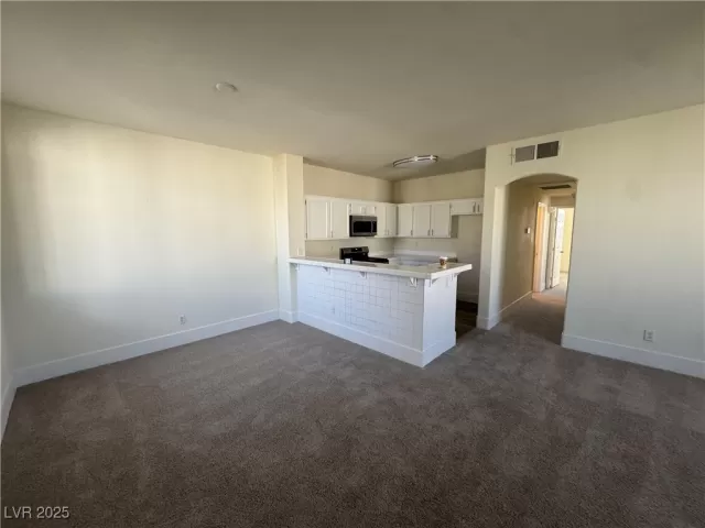 MLS: 2736184 Condo For Sale