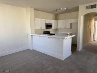 Photo #1: 2736184 Listing 