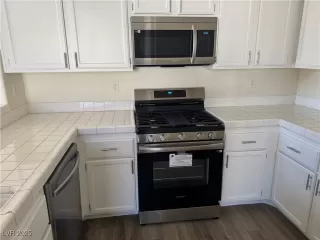 Photo #5: 2736184 Listing 