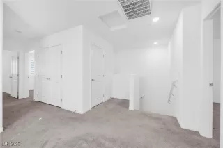 Photo #5: 2736202 Listing