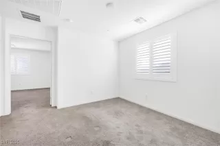 Photo #6: 2736202 Listing