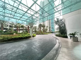 Photo #6: 2736212 Listing