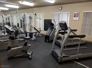 Photo #1: 2736265 Listing 