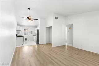 Photo #3: 2736271 Listing 