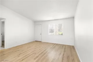 Photo #4: 2736271 Listing 