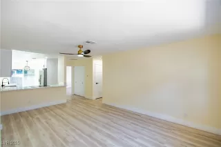 Photo #3: 2736284 Listing 