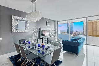 Photo #2: 2736301 Listing