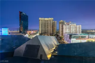 Photo #5: 2736301 Listing