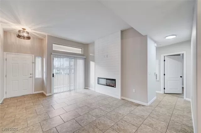 MLS: 2736307 Condo For Sale