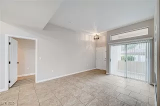 Photo #2: 2736307 Listing 