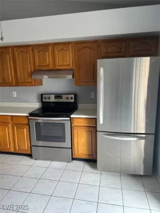 Photo #2: 2736316 Listing