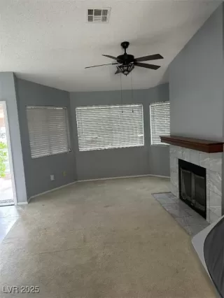 Photo #3: 2736316 Listing