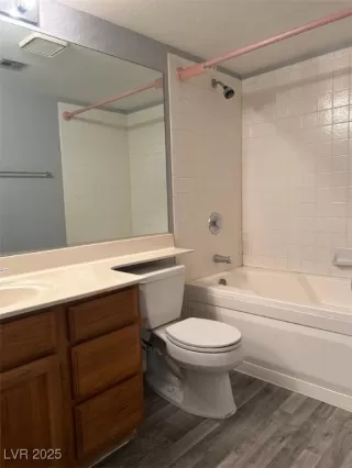 Photo #4: 2736316 Listing