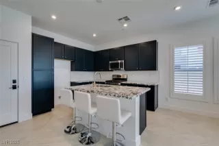 Photo #6: 2736325 Listing 