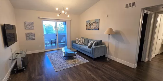 MLS: 2736333 Condo For Sale