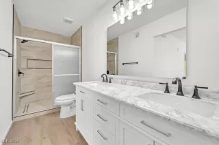 Photo #2: 2736394 Listing 