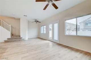 Photo #2: 2736396 Listing