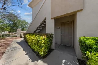 Photo #2: 2736399 Listing 