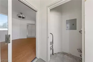 Photo #3: 2736399 Listing 