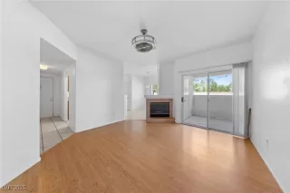 Photo #6: 2736399 Listing 