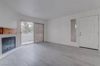 Photo #5: 2736423 Listing 