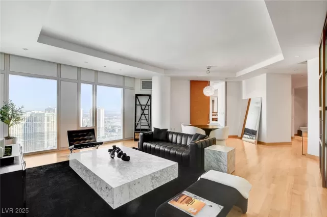 MLS: 2736429 Condo For Sale