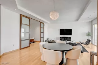 Photo #3: 2736429 Listing 