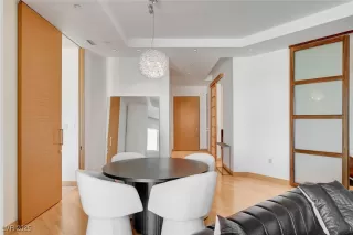 Photo #4: 2736429 Listing 