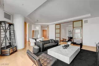 Photo #6: 2736429 Listing 