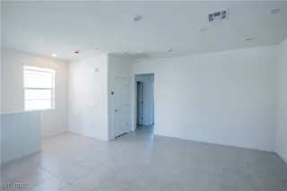 Photo #4: 2736434 Listing 