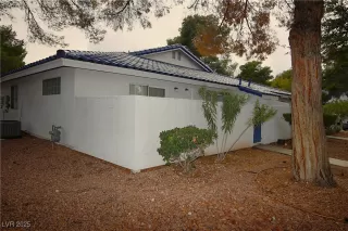 Photo #2: 2736448 Listing 