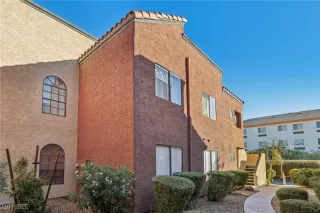 Photo #2: 2736453 Listing 