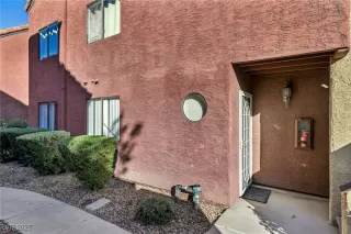 Photo #3: 2736453 Listing 