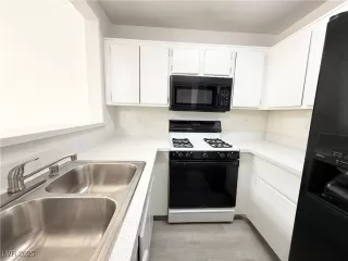 Photo #6: 2736467 Listing 