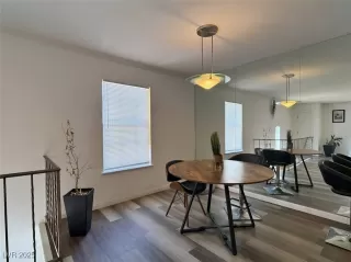 Photo #3: 2736480 Listing