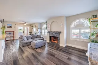 Photo #5: 2736483 Listing 