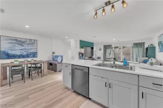 Photo #6: 2736537 Listing 