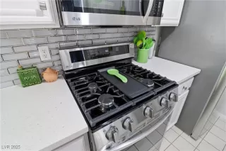 Photo #6: 2736555 Listing 